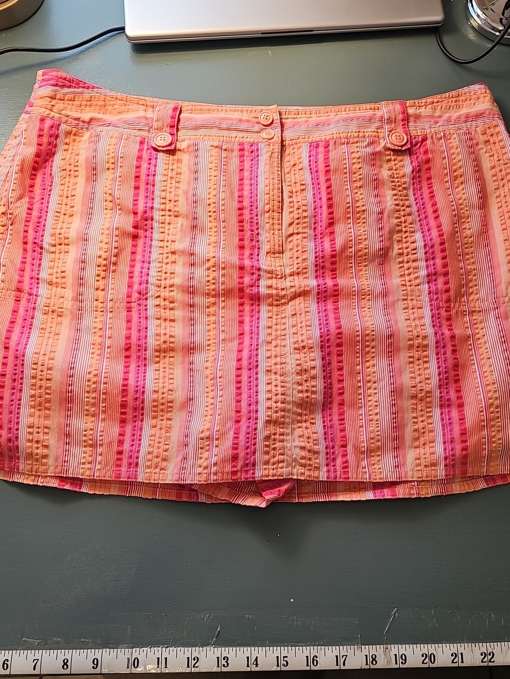 New York & Company Coral and Pink Striped Skort 4 Pockets Zip Front Sz 18